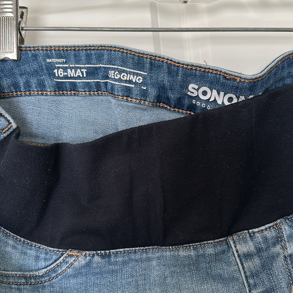 Stylish Blue Maternity Jeans - Picture 4 of 5